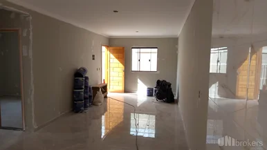Casa Em Condomínio - Lagoa Dourada