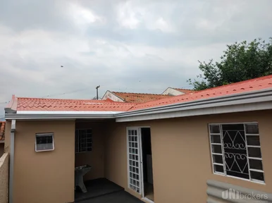 Casa 4 Quartos, 1 Suíte - Colonia Dona Luiza