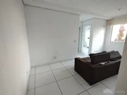 <strong>Apartamento térreo com 2 quartos - Uvaranas</strong>