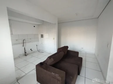 Apartamento Térreo Com 2 Quartos - Uvaranas
