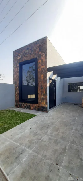 Casa Linda Com 3 Quartos, 1 Suíte Em Uvaranas
