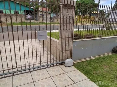 Casa Com 3 Quartos E 1 Suíte