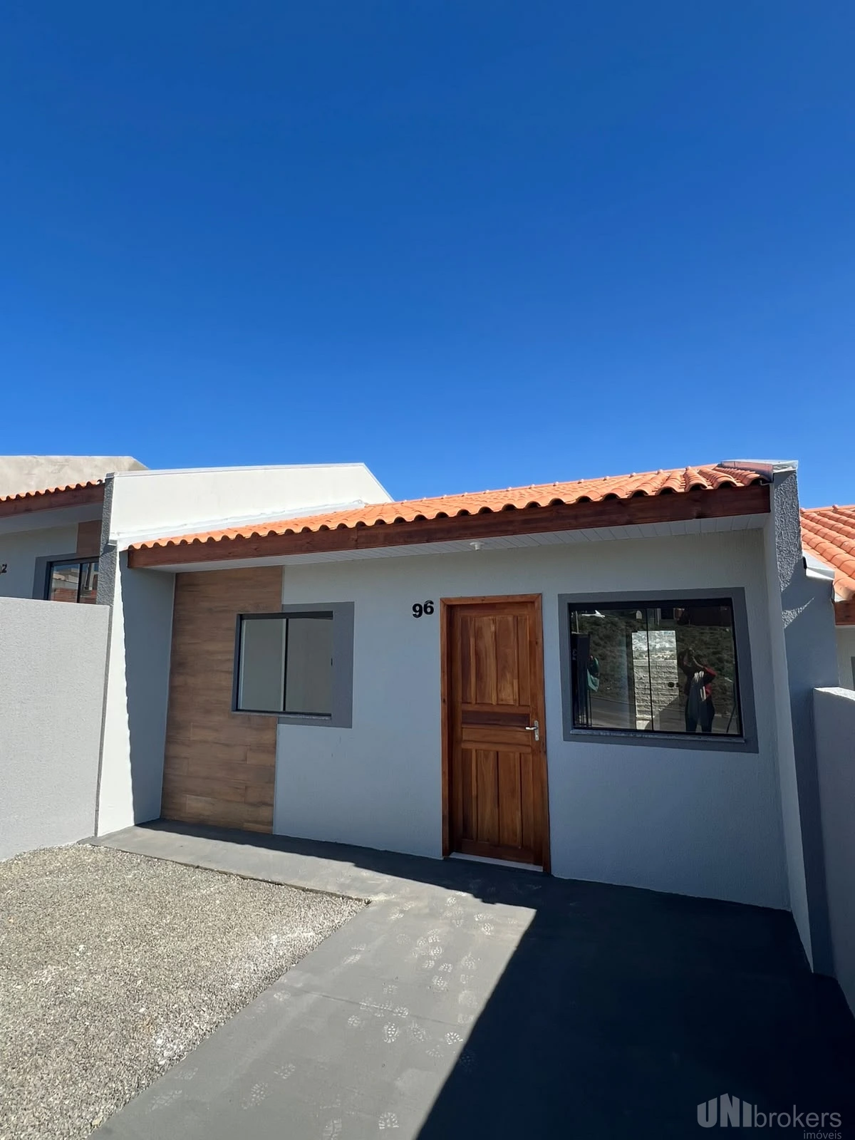 Casa Linda à Venda Com 2 Quartos - Cidade Jardim