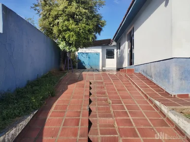 Casa Com 3 Quartos E Edícula - Santa Paula