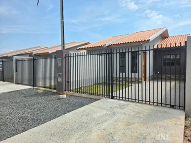 Casa Com 2 Quartos E ótimo Acabamento No Jd Carvalho
