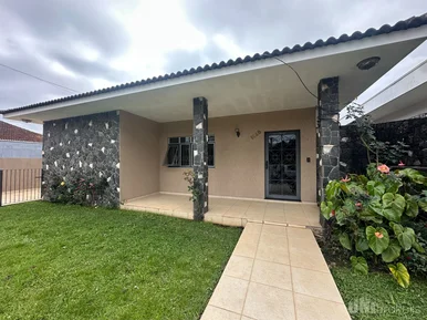 Casa Com 4 Quartos, 1 Suíte Em Localização Central - Orfãs