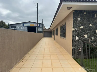 Casa Com 4 Quartos, 1 Suíte Em Localização Central - Orfãs