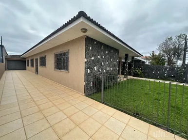 Casa Com 4 Quartos, 1 Suíte Em Localização Central - Orfãs