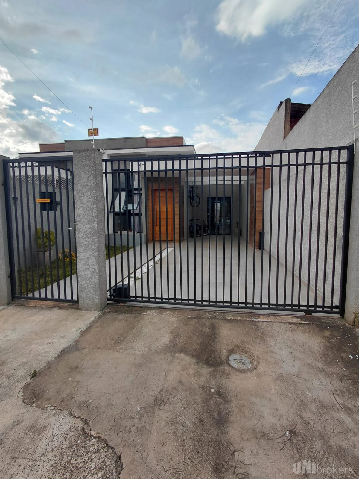 Casa Com Excelente Acabamento 3 Quartos, 1 Suíte