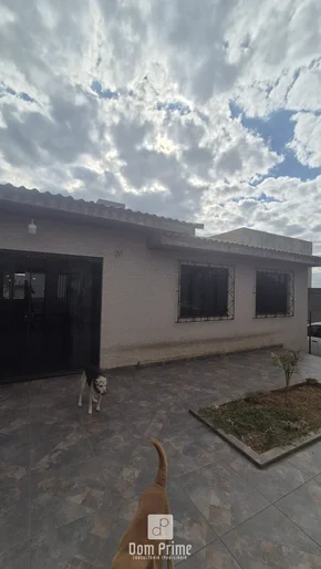 <strong>Casa 3 quartos com amplo terreno e edícula no Esplanada</strong>