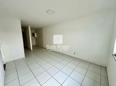 Casa Com 2 Quartos No Contorno