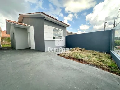Casa Com 2 Quartos No Contorno