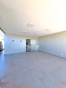 <strong>Sobrado com 3 Suites no Condominio Lá Riserva em Uvaranas</strong>