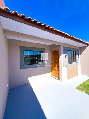 <strong>Casa com 2 quartos no Parque das Palmeiras no Contorno</strong>