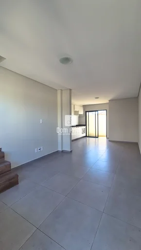 Sobrado Com 2 Quartos Em Uvaranas Residencial Maresia