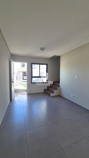<strong>Sobrado com 2 quartos em Uvaranas Residencial Maresia</strong>