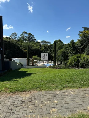 <strong>Terreno com 300m² no Condomínio Vila Toscana</strong>