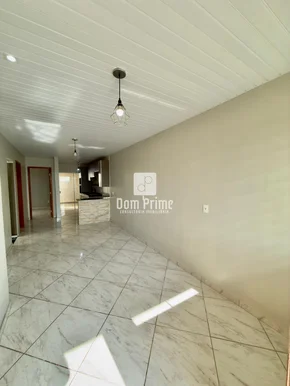 Casa Com 3 Quartos No Contorno