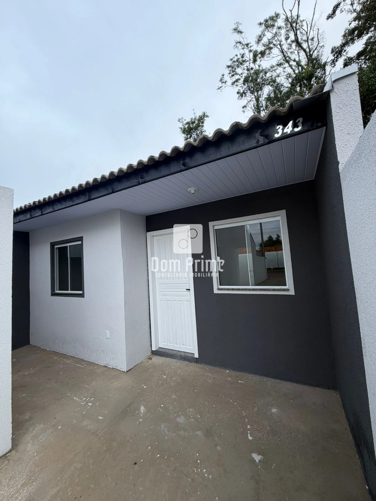 Casa Com 2 Quartos Em Uvaranas No Gsp ( Fundos )