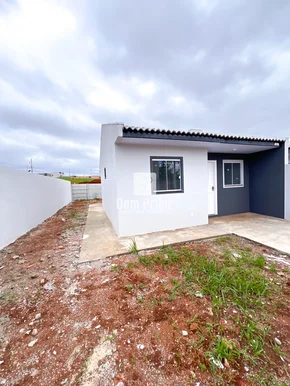 Casa De Esquina Com 2 Quartos Em Uvaranas No Gsp