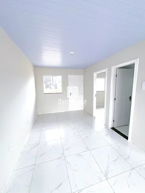 Casa De Esquina Com 2 Quartos Em Uvaranas No Gsp