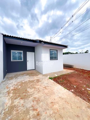 <strong>Casa de Esquina com 2 quartos em Uvaranas no GSP</strong>