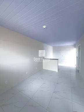 Casa De Esquina Com 2 Quartos Em Uvaranas No Gsp