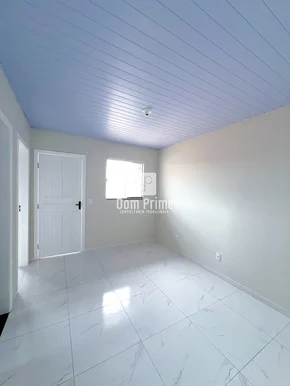 Casa De Esquina Com 2 Quartos Em Uvaranas No Gsp