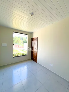 Casa Com 3 Quartos Em Uvaranas