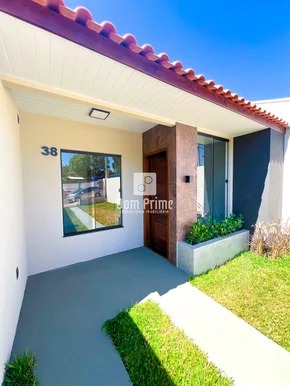 Casa Com 3 Quartos Em Uvaranas