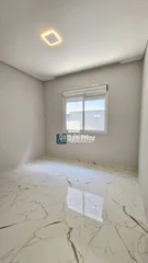 <strong>CASA À VENDA</strong>