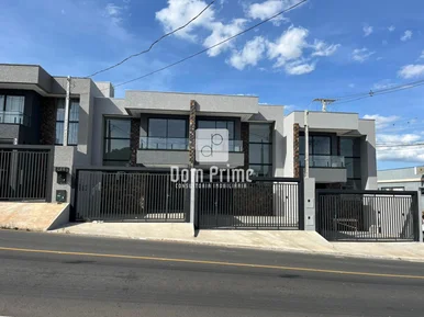 <strong>Sobrado com 3 quartos 1 Suíte no Jardim Carvalho</strong>