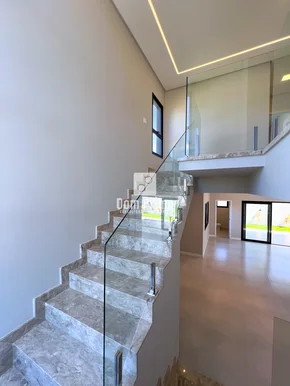 Sobrado Com 4 Quartos Sendo 3 Suítes Condomínio La Riserva