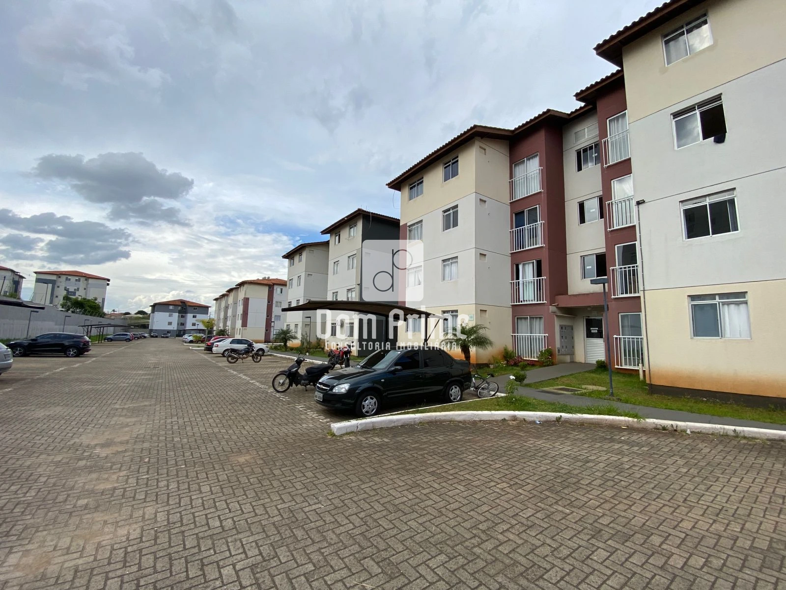 Apartamento Com 2 Quartos Para Locação Em Uvaranas