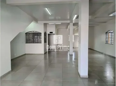Sala Comercial Com 140m² Para Locação No Centro