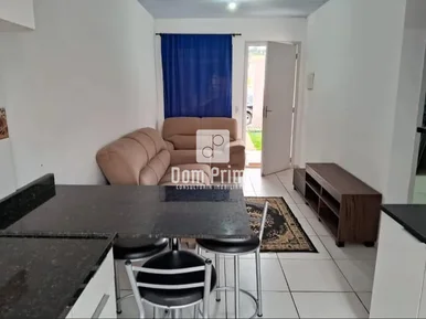 Casa Com 2 Quartos No Contorno