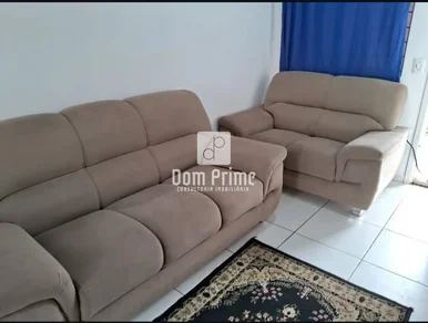 Casa Com 2 Quartos No Contorno