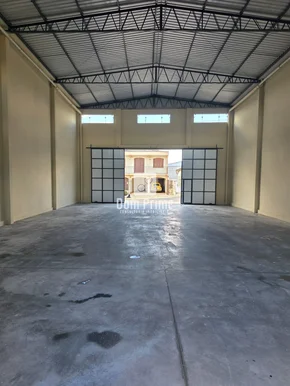 Barracão Com 240m² Para Locação No Bairro Boa Vista