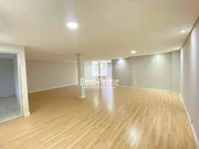 <strong>Sala Comercial com 196m² para Locação no Centro</strong>