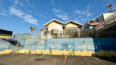 <strong>Casa Comercial para Locação com 481m² no Centro</strong>