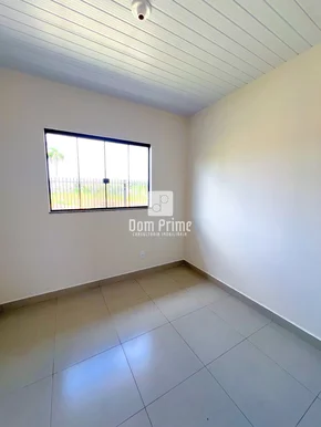 Casa Com 3 Quartos No Contorno