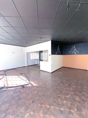 Casa Comercial Para Locação No Centro