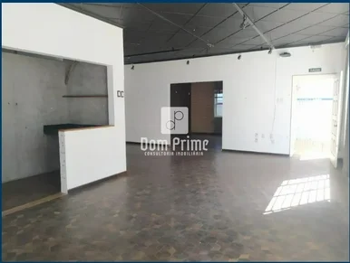 Casa Comercial Para Locação No Centro