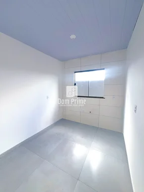Casa Com 2 Quartos No Contorno