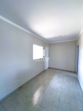 Casa Com 2 Quartos Com Laje No Dona Marly Uvaranas