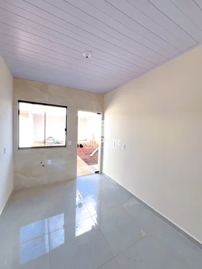 Casa Com 2 Quartos Com Edicula No Terraliz