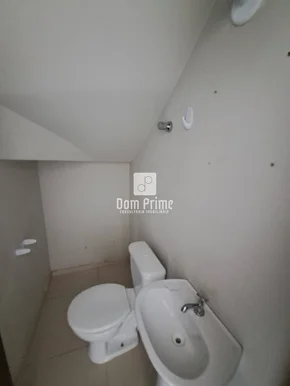 Sobrado No Contorno Com 2 Quartos Sendo 1 Suite