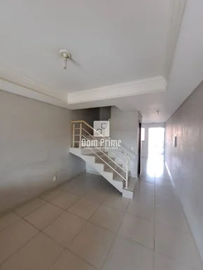 Sobrado No Contorno Com 2 Quartos Sendo 1 Suite