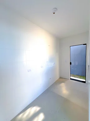 Casa Com 3 Quartos 1 Suíte Uvaranas Lado Mariano Atacadista