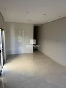 <strong>Casa com 2 quartos no Jardim Cachoeira</strong>